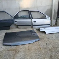 درب سمت راننده عقب و کاپوت پژو معاوضه با گوشی