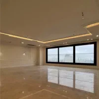 ۱۳۰ متر ۳ خواب تراس قابل چیدمان دریاچه چیتگر