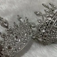 تاج و استند گل عروس