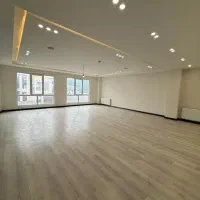 آپارتمان 200تک واحدی غرق نور طبقه بالا بلوار گیلان