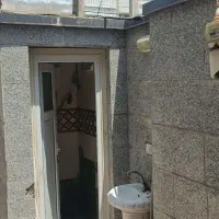 درب سرویس بهداشتی