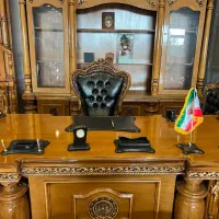 مبلمان اداری کلاسیک سلطنتی میز مدیریتی گرجی۲/۶۰