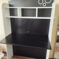 میز تحریر وصندلی در حد نو