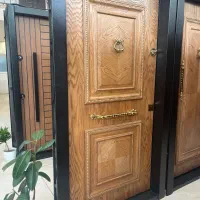 درب ضدسرقت با روکش بلوط تک قاب و دوقاب