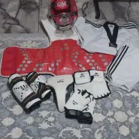 لباس تکواندو باهمه وسیله هاش