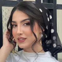 خدمات آموزش میکاپ خودآرایی فقط۱۱۰۰ کاشت مژه فقط۴۰۰