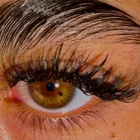 اکستنشن مژه/ کاشت مژه/ لیفت و لمینت مژه و ابرو