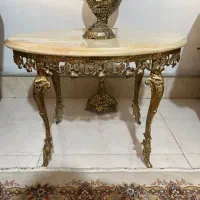 میز ‌عسلی برنز