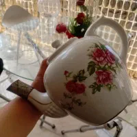 قوری گلسرخی بزرگ بسیار قدیمی