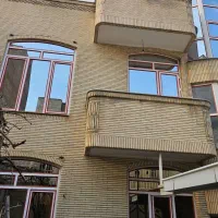رهن و اجاره حیاط ۲۰۰ متر زعفرانیه
