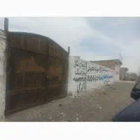 زمین-دور-دیوار-لب-خیابان-اصلی