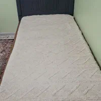 تخت خواب در حد نو با تشک