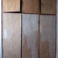 کمد دیواری جنس  چوب اصل  خیلی محکم