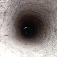 چاه کنی و لاروبی چاه