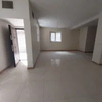۱۰۰متر حیاط دار ط همکف