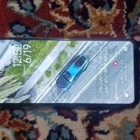 گوشی پکو x 4