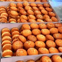 کیک یزدی و کشمشی فله