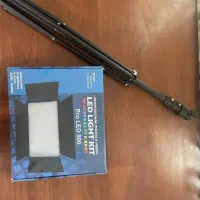 نور LED و سه پایه