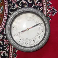 ساعت دیواری