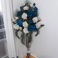 گل و گلدان
