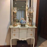 اینه کنسول بژ طلایی میز خاطره بژ و دو میز اباژور