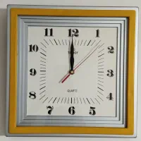 ساعت دیواری