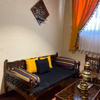 تخت سنتی / آینه درآور میز تحریر