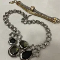 گردنبند و دستبند