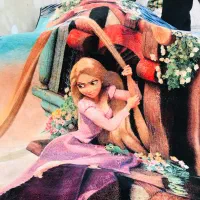 فرش چهارمتری گیسو کمند سالم و تمیز