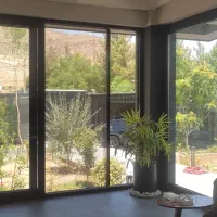 توری پلیسه/درب و پنجره upvc و آلومینیوم/درب برقی