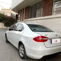 jac j5جک‌ جی ۵