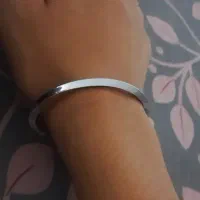 دستبند بنگل معاوضه با ساک ورزشی هم دارم