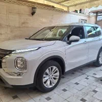 اوتلندر Mلاین