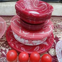 تخت و ظروف