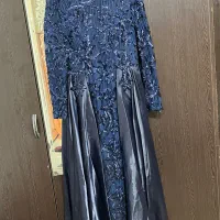 چند لباس مجلسی درحد نو فقط یکبار پوشیده شده