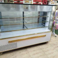 دو عدد یخچال مشابه بعلاوه یه یخچال سرپایی