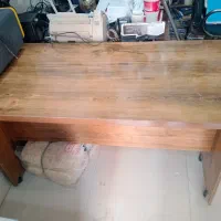 میز تحریر برای خانه یا مغازه