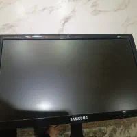 مانیتور سامسونگ 19 اینچ و کیبورد LOGIC