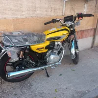 موتور سیکلت همتاز ۲۰۰ ، صفر ، مدل۱۴۰۴