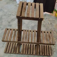 استند چوبی