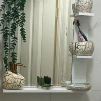 روشویی و آیینه