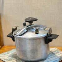 زودپز ۶ لیتری،چرخ گوشت ناسیونال ژاپن،آب هویج گیری
