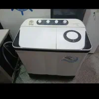 لباسشویی دوقلو در حد نو میباشد ب علت جابجایی فوری