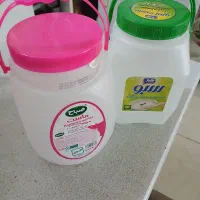 دبه ماست ومیوه مصنوعی و کاسه توالت فرنگی سیار