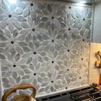 کاشی کاری، سرامیک، سیمان، گچکاری، موزاییک کاری