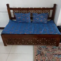 تخت سنتی  شاه نشین