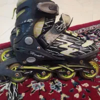 اسکیت خارجی با تمام لوازم ایمنی