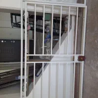 حفاظ درب آهنی
