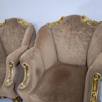 مبل ۷ نفره سلطنتی نونو تماما سالم وتمیزو بدون زدگی