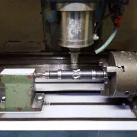 خدمات فرز CNC قطعه سازی سوراخکاری قلاویزکاری